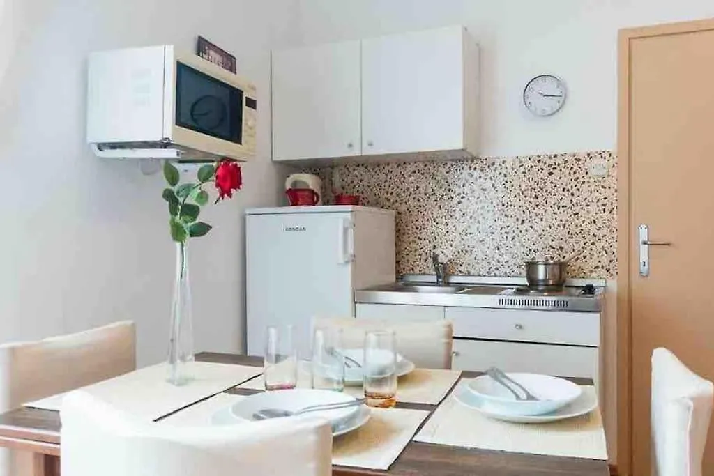 Vintage Pula Apartment
